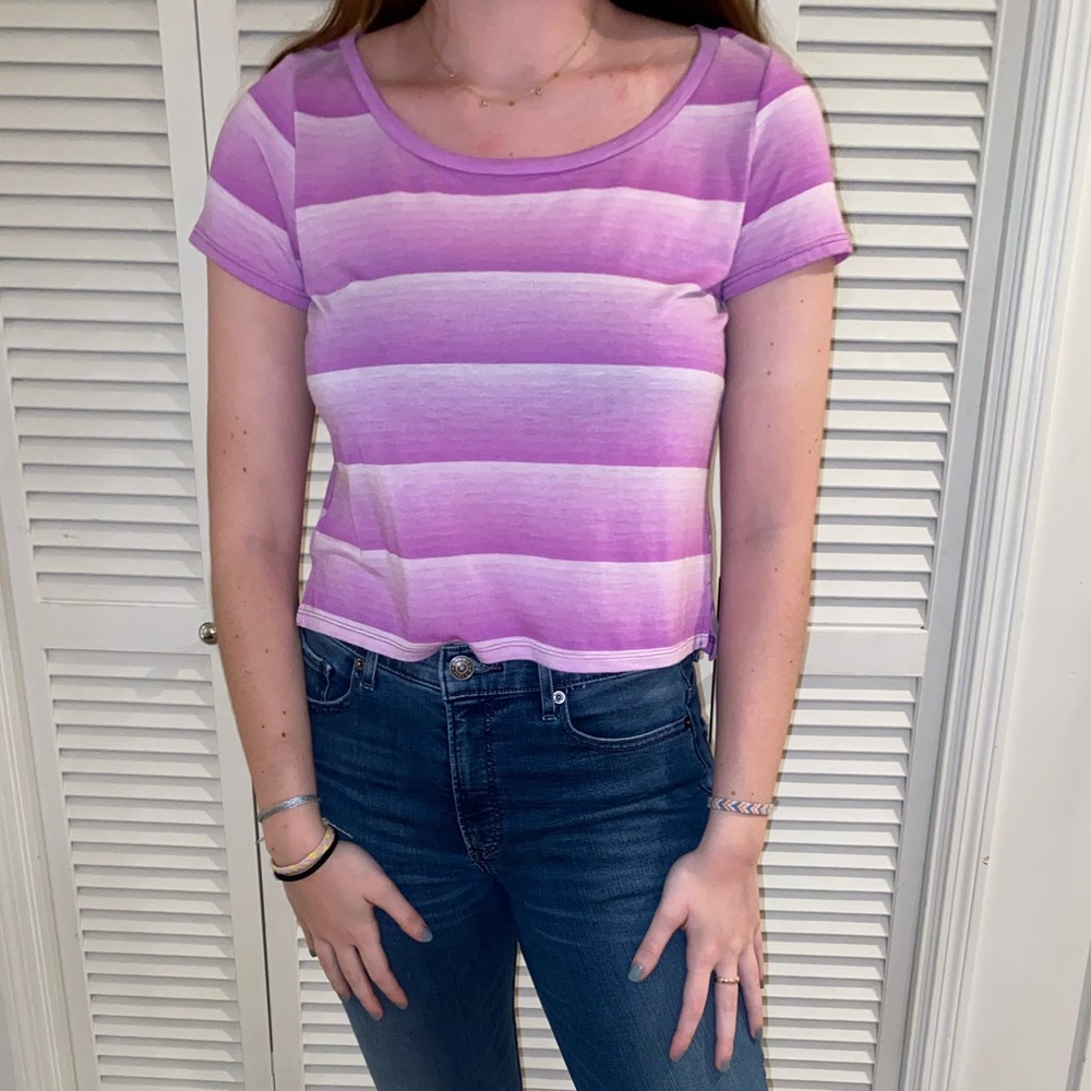 American Eagle cropped tee!